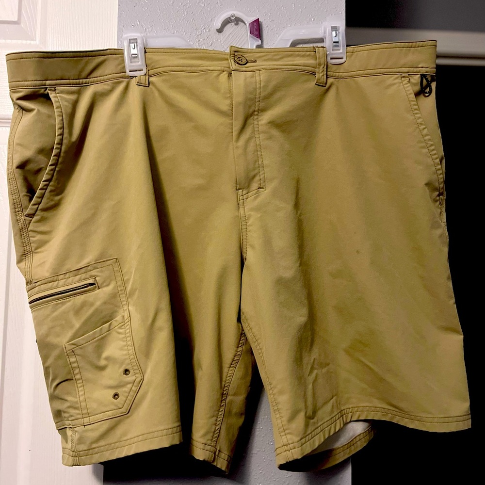 Men’s 2XL Real Tree Shorts